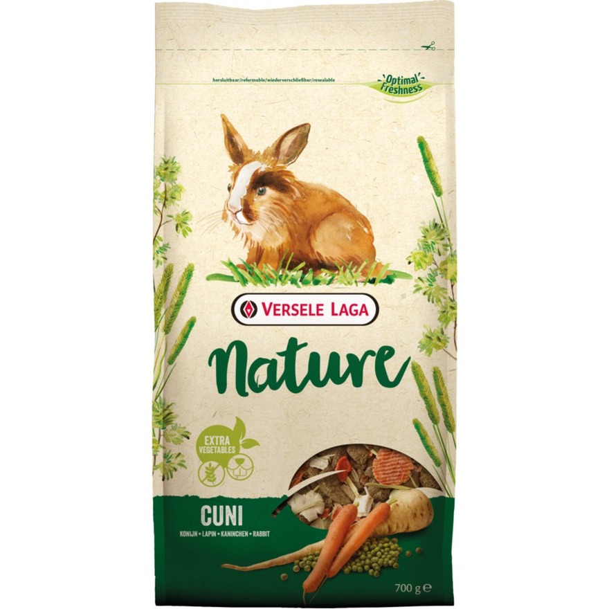 Versele-Laga Nature Cuni 兔子飼料米色包裝袋，印有棕色兔子與胡蘿蔔、豌豆等天然食材